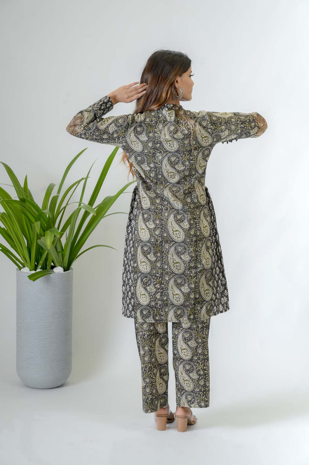 Dark Green Bagru Print Cotton Co-ord Set for Women - Back Design | Oopnik