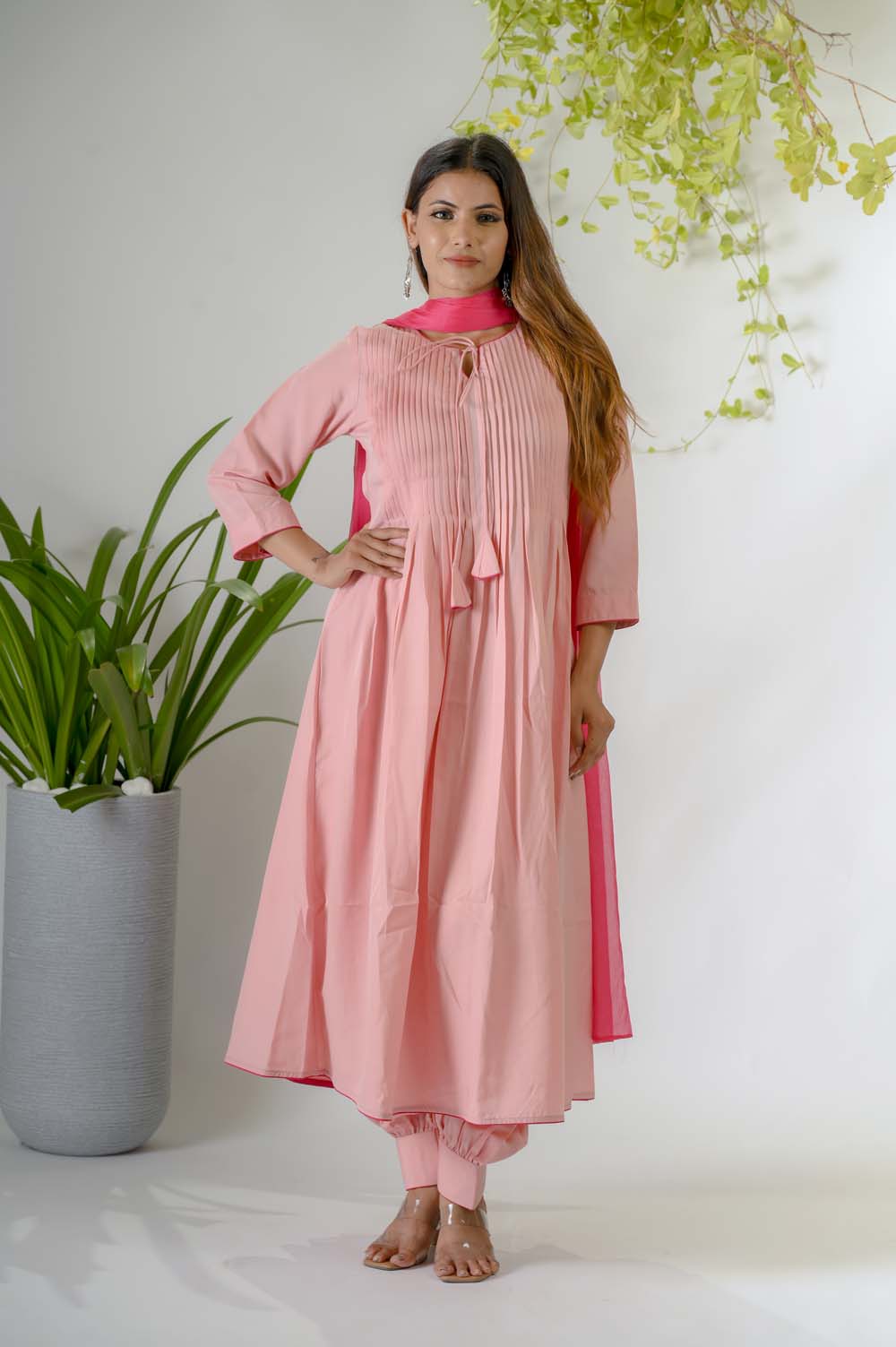 Hue Of Pink Ethnic Wear Kurta Set For Women - Front View | Oopnik
