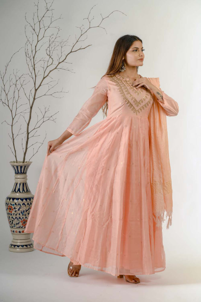 Peach Chanderi Festive Wear Kurta Set For Women with Dori & Sequin Work - Side View | Oopnik