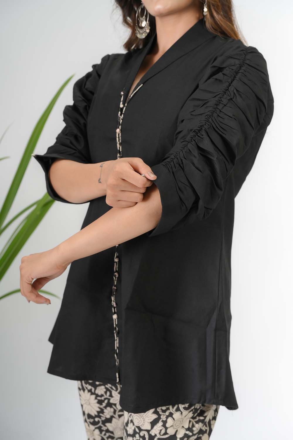 Cotton Sanganeri Print Black Co-ord Set For Women - Closeup | Oopnik