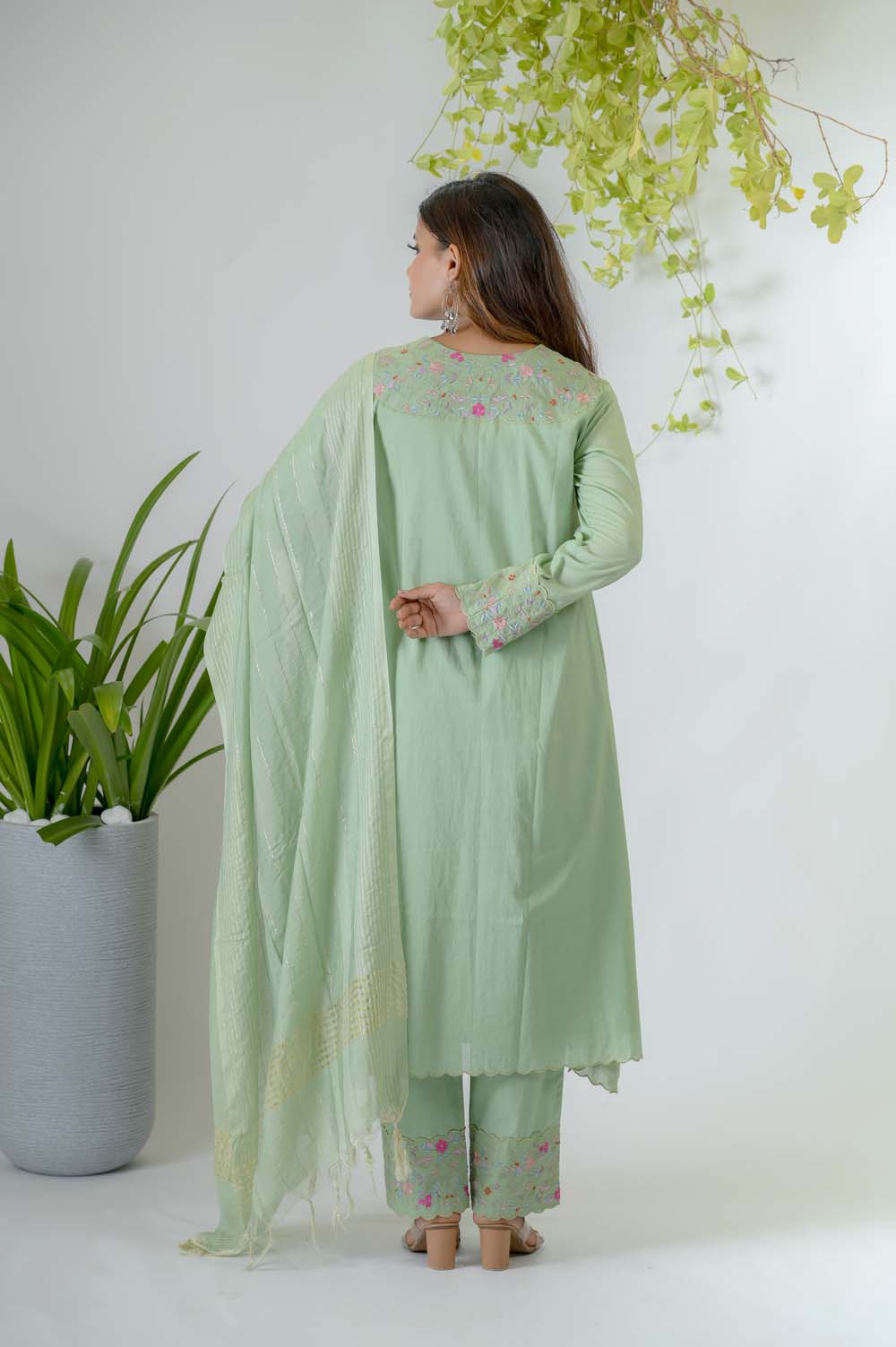 Green Festive Wear Kurta Set with Silk Thread & Zari Embroidery - Back View | Oopnik