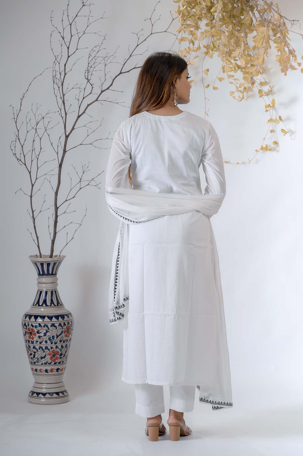 White Voile Festive Wear Kurta Set with Silk Thread Embroidery - Back View | Oopnik
